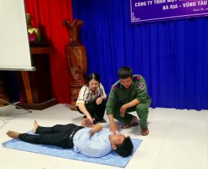 Tập huấn kỹ năng sơ cấp cứu cho các An toàn vệ sinh Viên